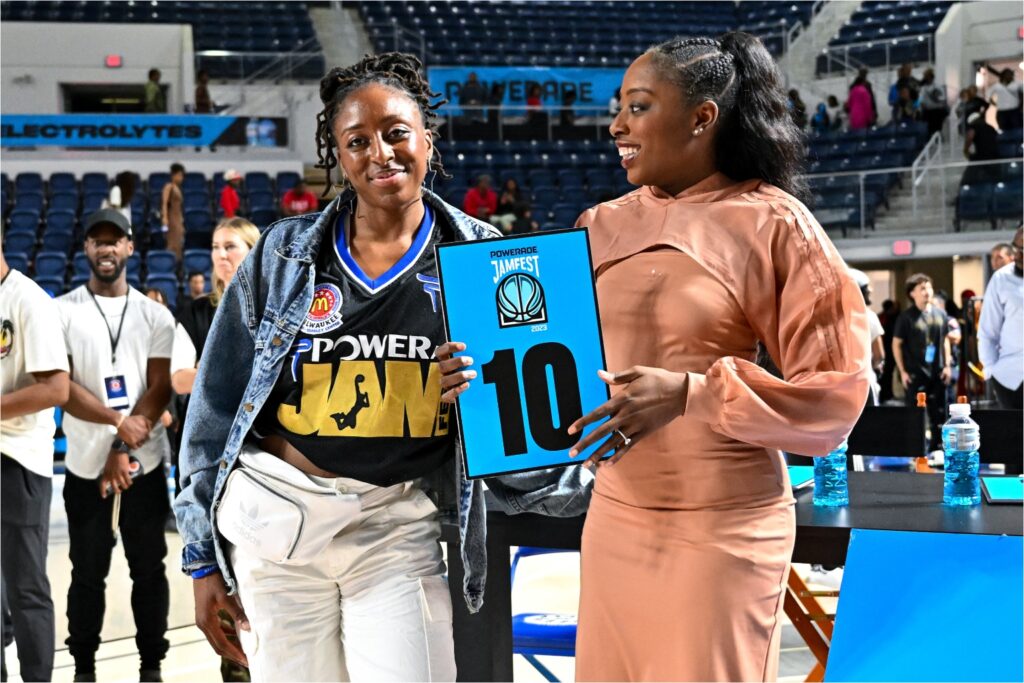 Nneka Ogwumike and Chiney Ogwumike