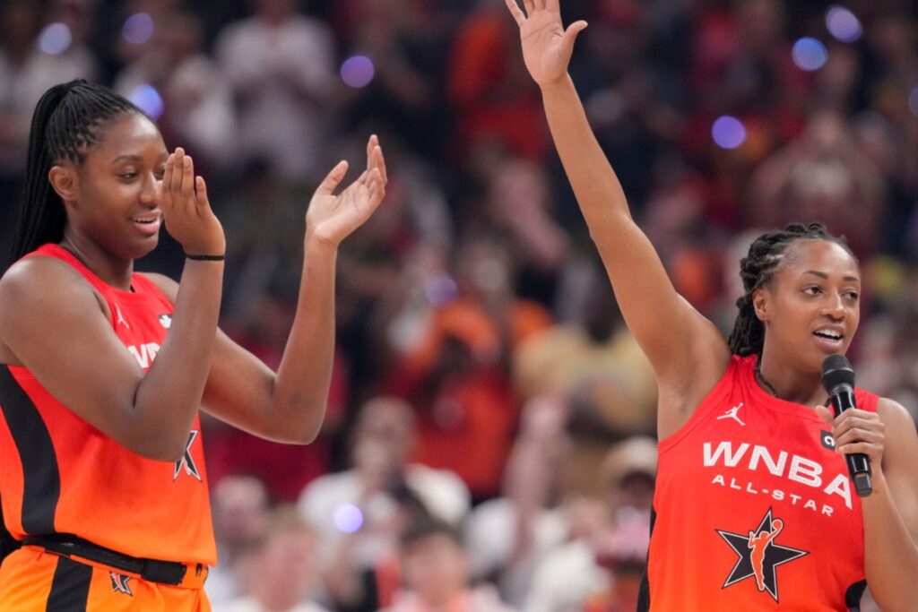 Aliyah Boston and Kelsey Mitchell