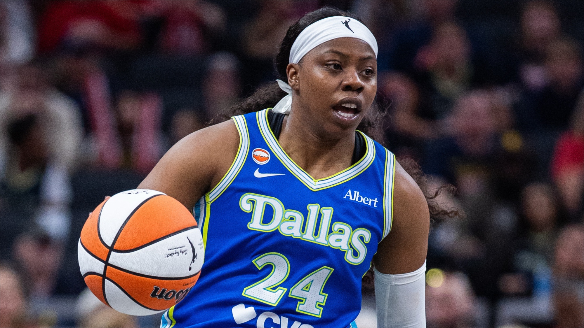 Arike Ogunbowale Shares Veteran Perspective On Staying Aggressive Defensively For Dallas Wings