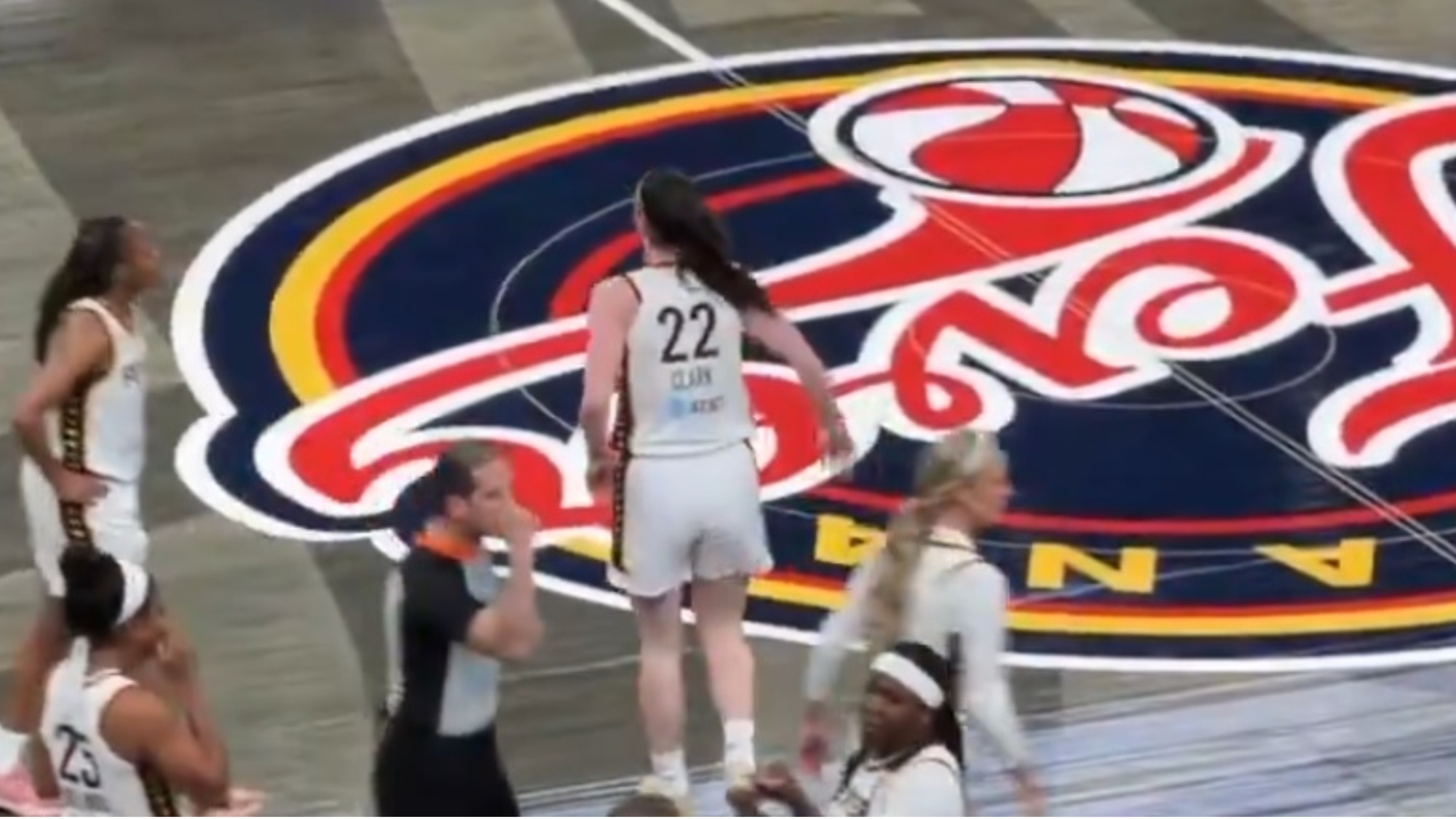 Cameras Catch Caitlin Clark Limping After Flagrant 1 Closeout In Preseason Game Against Dallas Wings